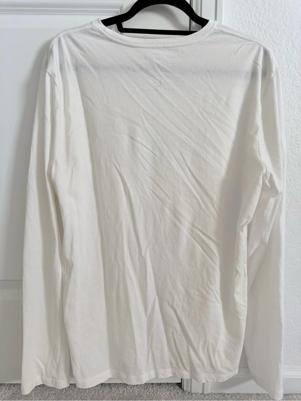 Banana Republic Mens Soft Wash White Long Sleeve Tee, Large